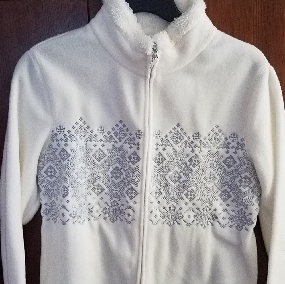 The Perfect Winter White Fleece Jacket